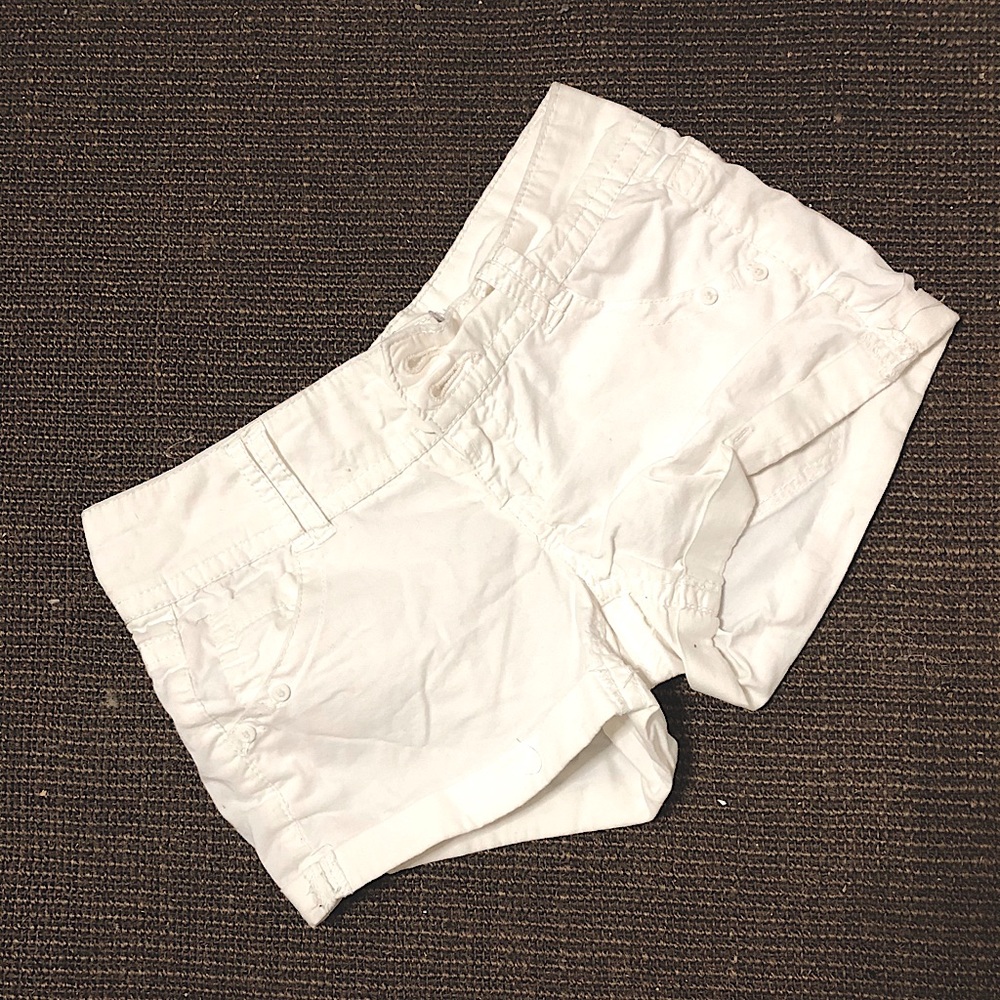 white shorts from Jolt